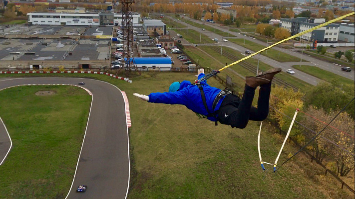 Роупджампинг - прыжки с верёвкой в Набережных Челнах. Подарочные сертификаты Ultra Подарки. Роупджампинг в Набережных Челнах - Экстремальный оригинальный подарок или подарочный сертификат на Роупджампинг - прыжки с верёвкой. Сервис UltraPodarki.ru 8-800-505-95-30. роупджампинг Набережные Челны, прыжок веревка Набережные Челны, роупджампинг, прыжок веревка, прыжок с веревкой, Подарок, подарочный сертификат, экстрим, экстремальный подарок