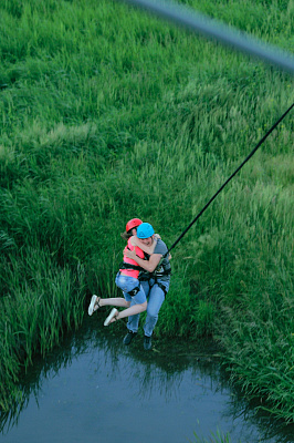 Роупджампинг - прыжки с верёвкой в Набережных Челнах. Подарочные сертификаты Ultra Подарки. Роупджампинг в Набережных Челнах - Экстремальный оригинальный подарок или подарочный сертификат на Роупджампинг - прыжки с верёвкой. Сервис UltraPodarki.ru 8-800-505-95-30. роупджампинг Набережные Челны, прыжок веревка Набережные Челны, роупджампинг, прыжок веревка, прыжок с веревкой, Подарок, подарочный сертификат, экстрим, экстремальный подарок