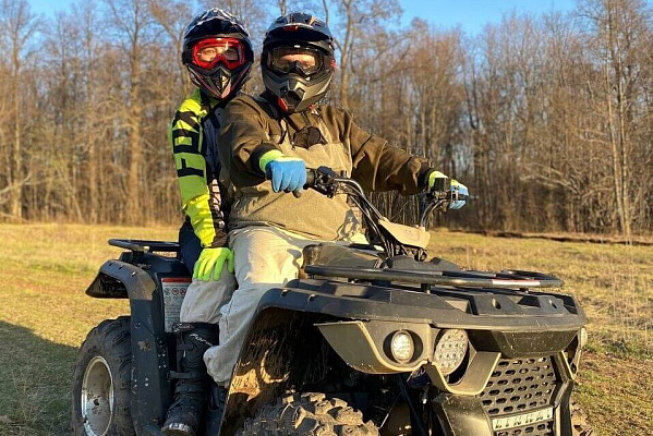 Прокат квадроциклов летом в Набережных Челнах. Сервис Ultra Подарки. Подарочный сертификат на прокат квадроциклов летом и зимой в Набережных Челнах. Закажите катание на квадроциклах недорого и наслаждайтесь активным отдыхом с друзьями. Выбирайте живописные маршруты для езды на квадроциклах. Сервис UltraPodarki.ru 8800-505-9530. Катание на квадроциклах, Прокат квадроциклов, езда на квадроцикле, прокат квадроциклов Набережные Челны, катание на квадроциклах Набережные Челны, Катание на квадроциклах летом, Катание на квадроциклах зимой, Сертификат на катание на квадроциклах 

